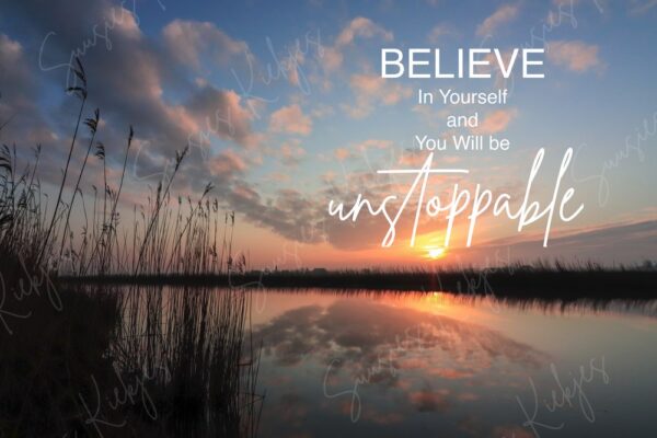 Stillness at Sunrise Text - Suusies Kiekjes - Fine Art Landscape PhotographySuusies Kiekjes Fine Art Magical Photography watermarked